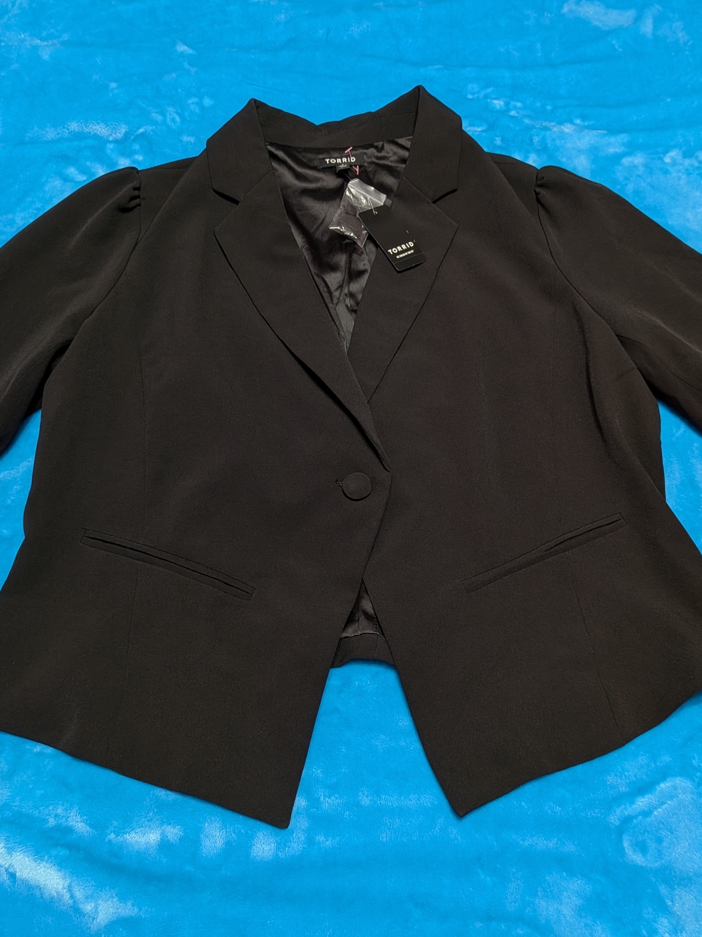 Black Single-Button Notch Collar Blazer